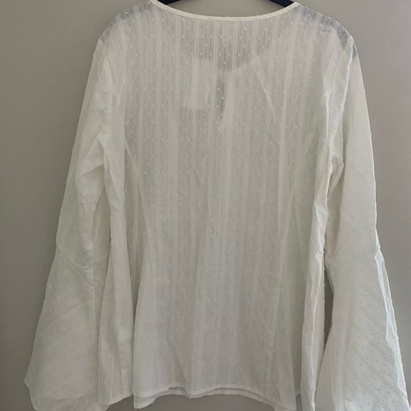 Cupio white flowy blouse - Picture 3 of 3